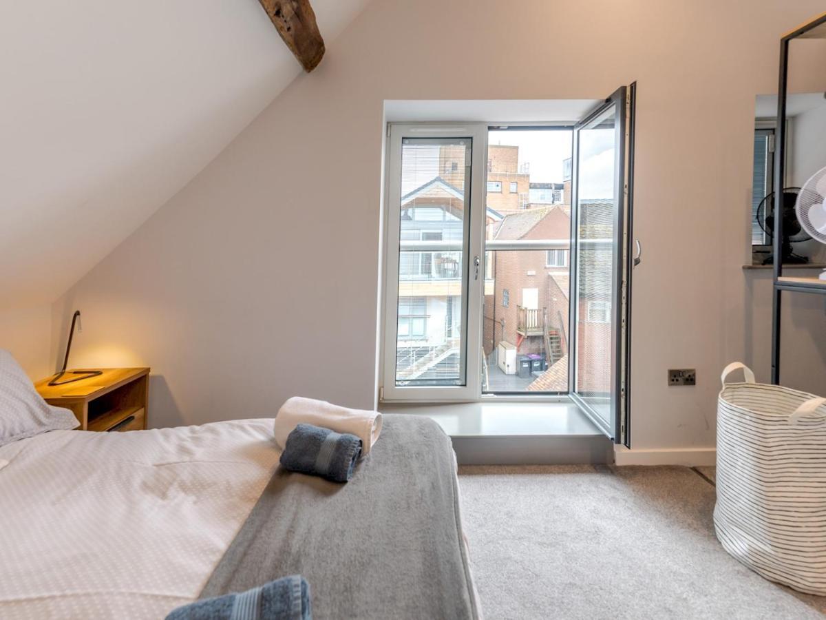 Pass The Keys 5C Charming Town Centre Apartment With Roof Top Views Шрусбері Екстер'єр фото
