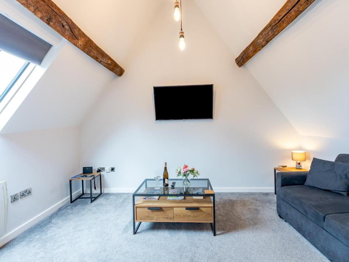 Pass The Keys 5C Charming Town Centre Apartment With Roof Top Views Шрусбері Екстер'єр фото
